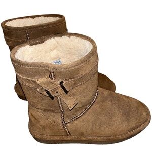 Bearpaw Girls’ Youth Size 5 Fall Winter Lined Casual Boots